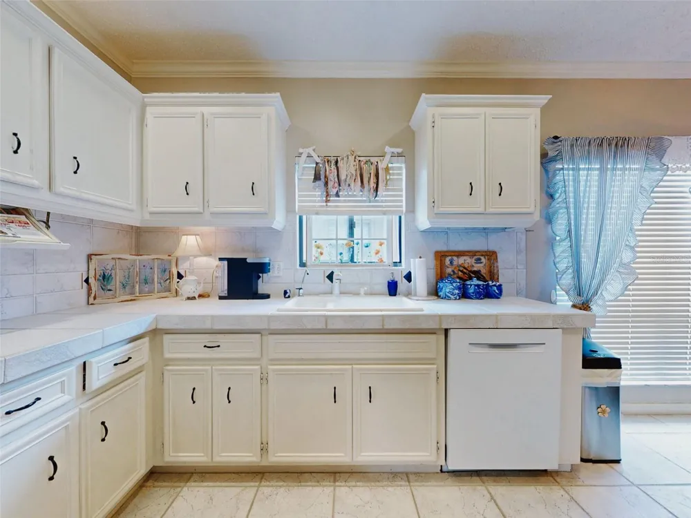 102 COUNTRY PLACE Sanford, FL 32771