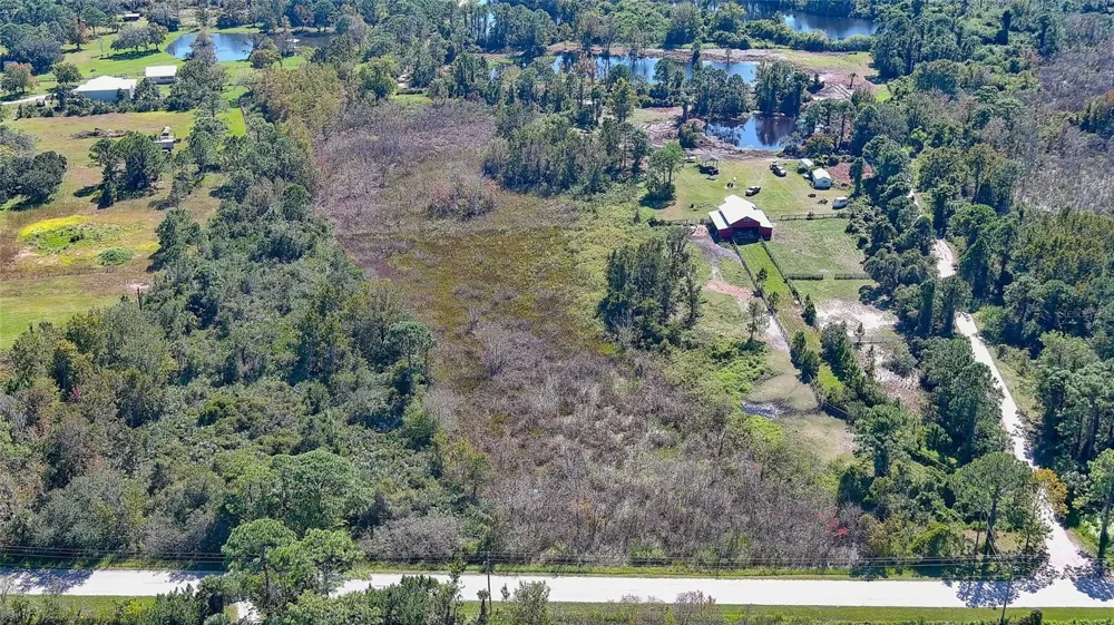 806 W ARIEL ROAD Edgewater, FL 32141