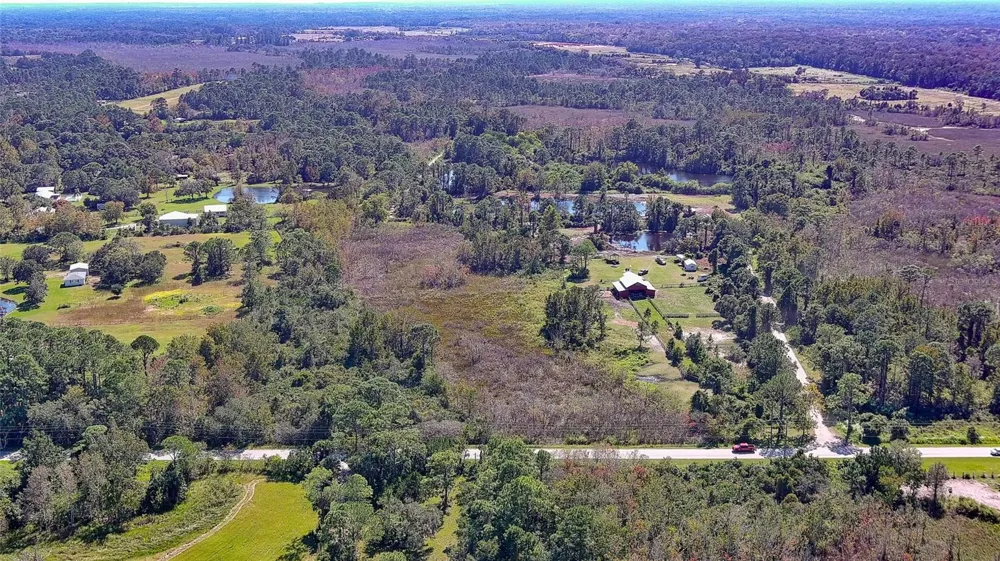 806 W ARIEL ROAD Edgewater, FL 32141