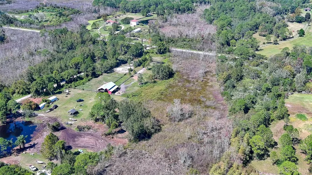 806 W ARIEL ROAD Edgewater, FL 32141