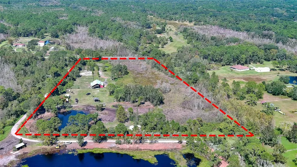 806 W ARIEL ROAD Edgewater, FL 32141