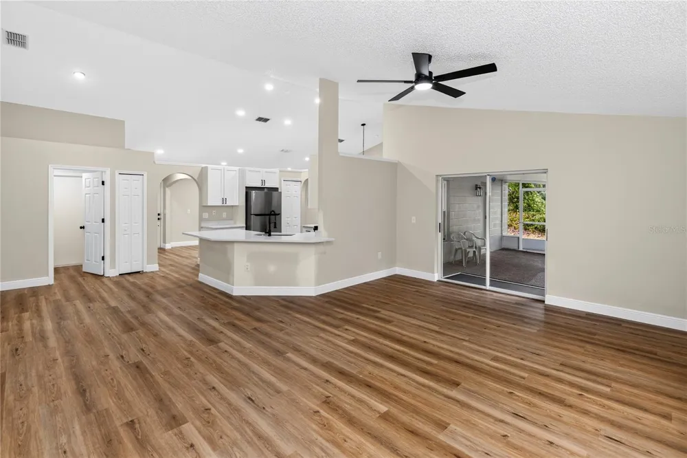 2190 GLENLOCK DRIVE Deltona, FL 32725