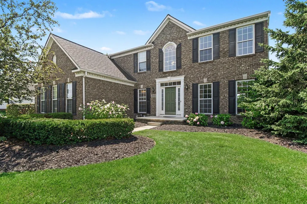 26123 Cornell Drive Lyon Charter Township, MI 48178