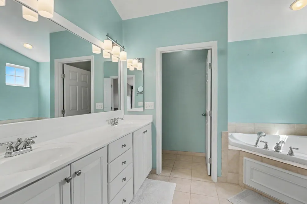 26123 Cornell Drive Lyon Charter Township, MI 48178