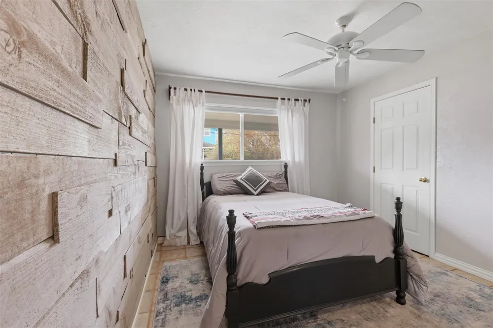 221 Oak Road Clear Lake Shores, TX 77565