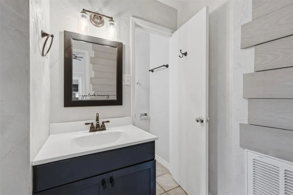 221 Oak Road Clear Lake Shores, TX 77565
