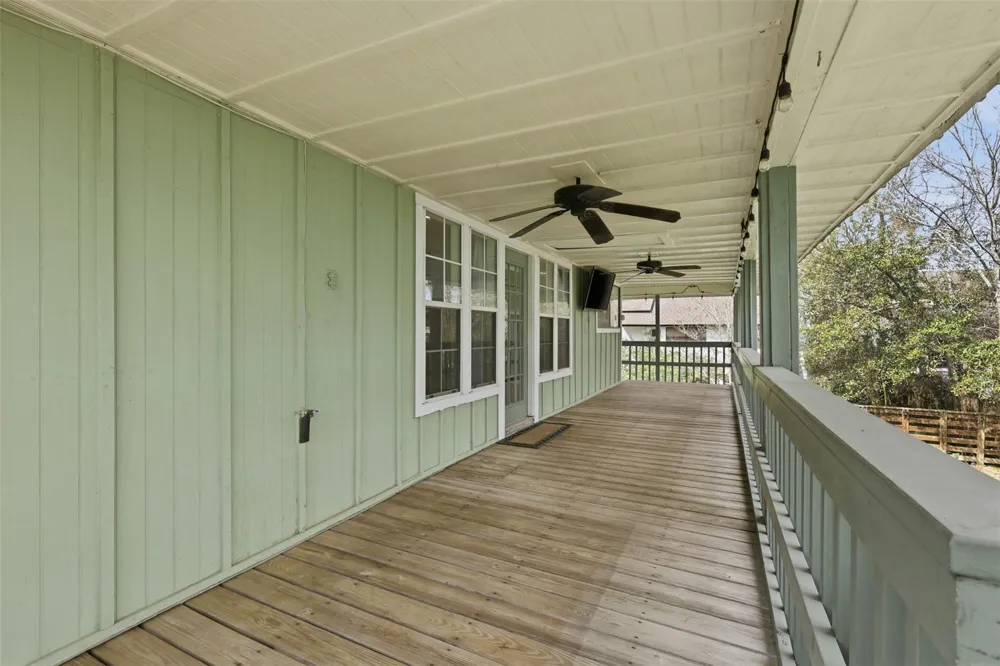 221 Oak Road Clear Lake Shores, TX 77565