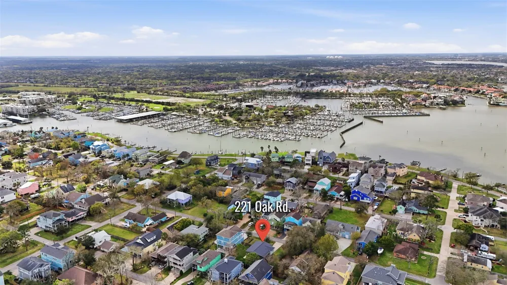 221 Oak Road Clear Lake Shores, TX 77565