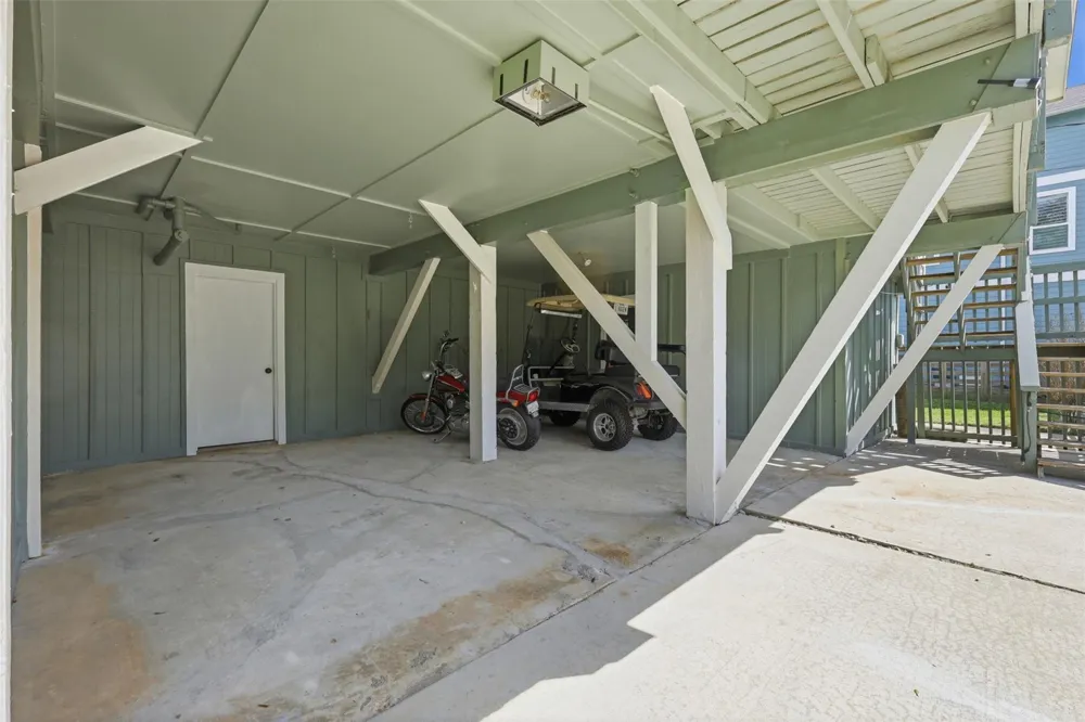 221 Oak Road Clear Lake Shores, TX 77565