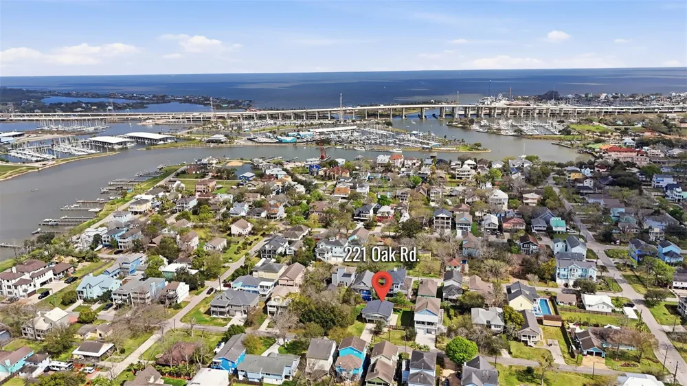 221 Oak Road Clear Lake Shores, TX 77565