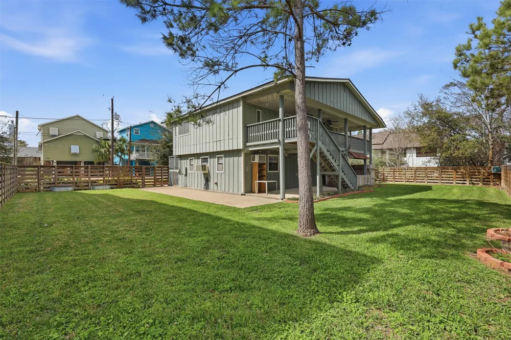 221 Oak Road Clear Lake Shores, TX 77565