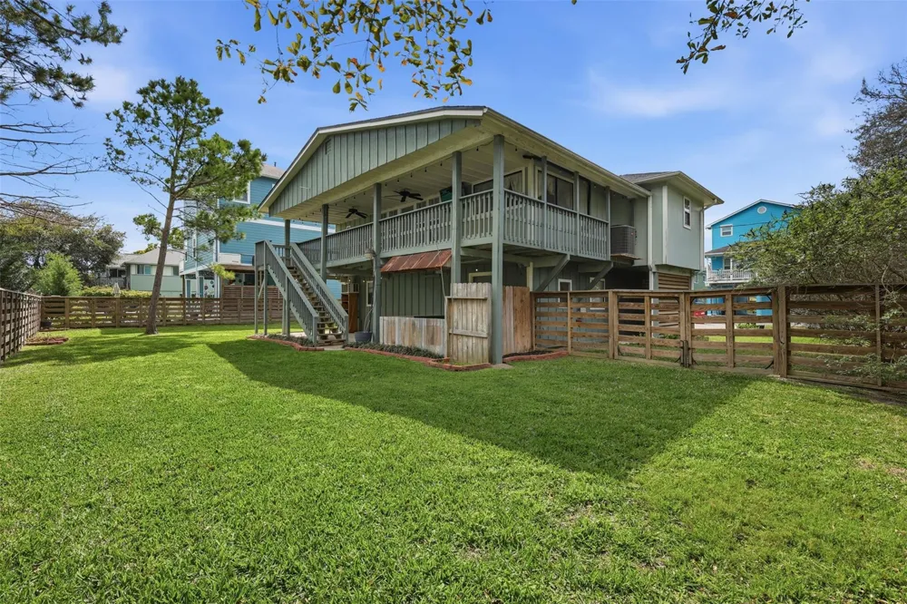221 Oak Road Clear Lake Shores, TX 77565