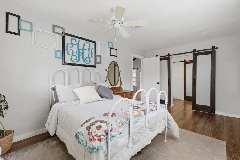 221 Oak Road Clear Lake Shores, TX 77565
