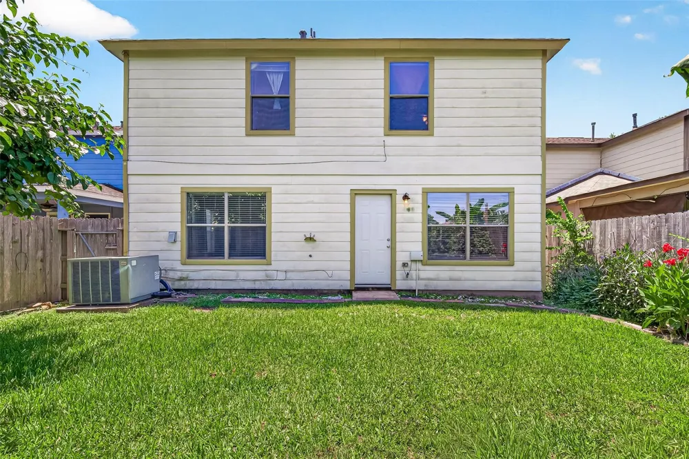 18902 Remington Park Drive Houston, TX 77073