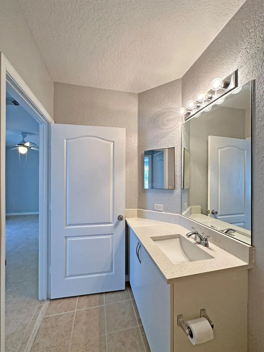 160 SW Peacock Boulevard #31-206 Port St. Lucie, FL 34986