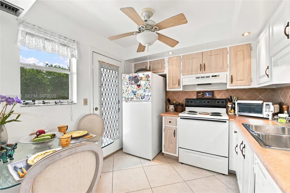 1025 SE 2nd Ave #406 Dania Beach, FL 33004