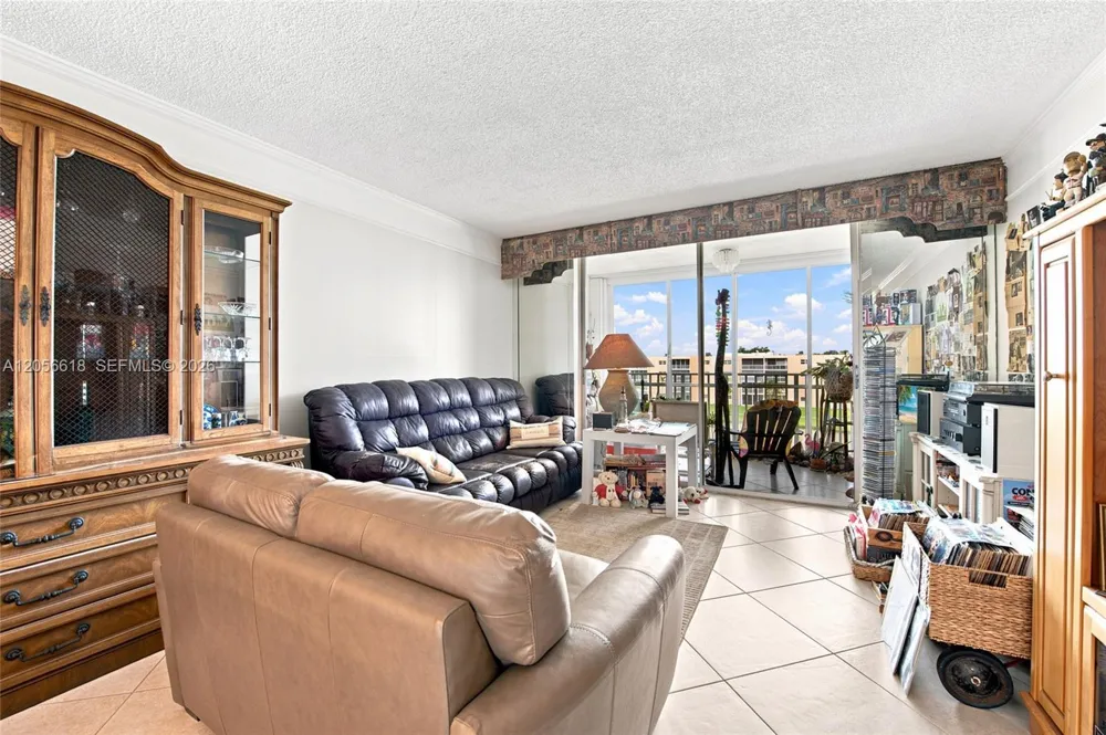 1025 SE 2nd Ave #406 Dania Beach, FL 33004
