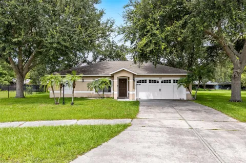2472 PINE CHASE CIRCLE