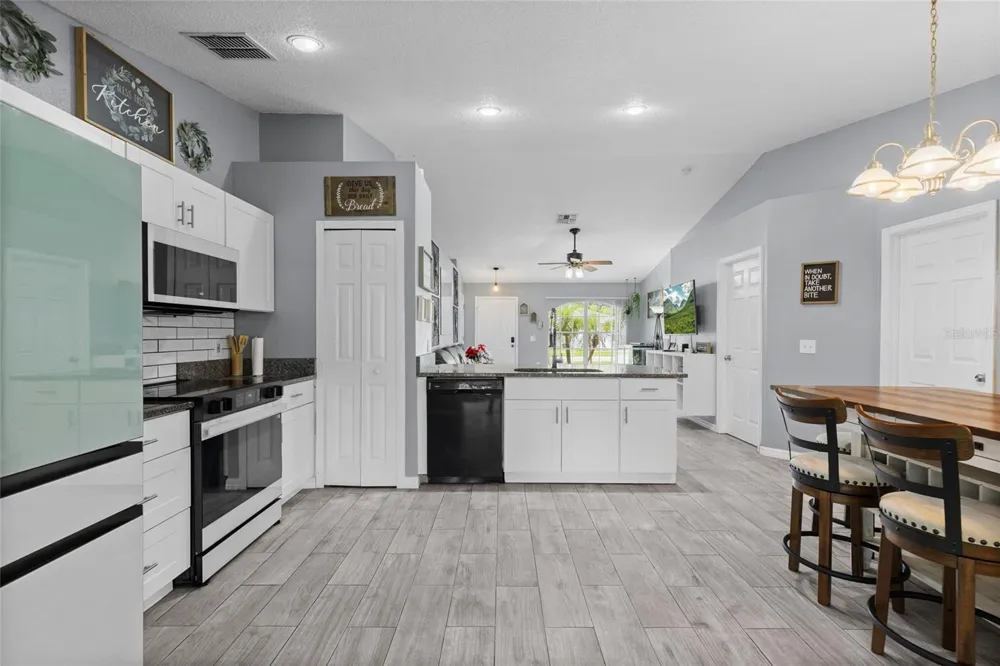 2472 PINE CHASE CIRCLE St Cloud, FL 34769