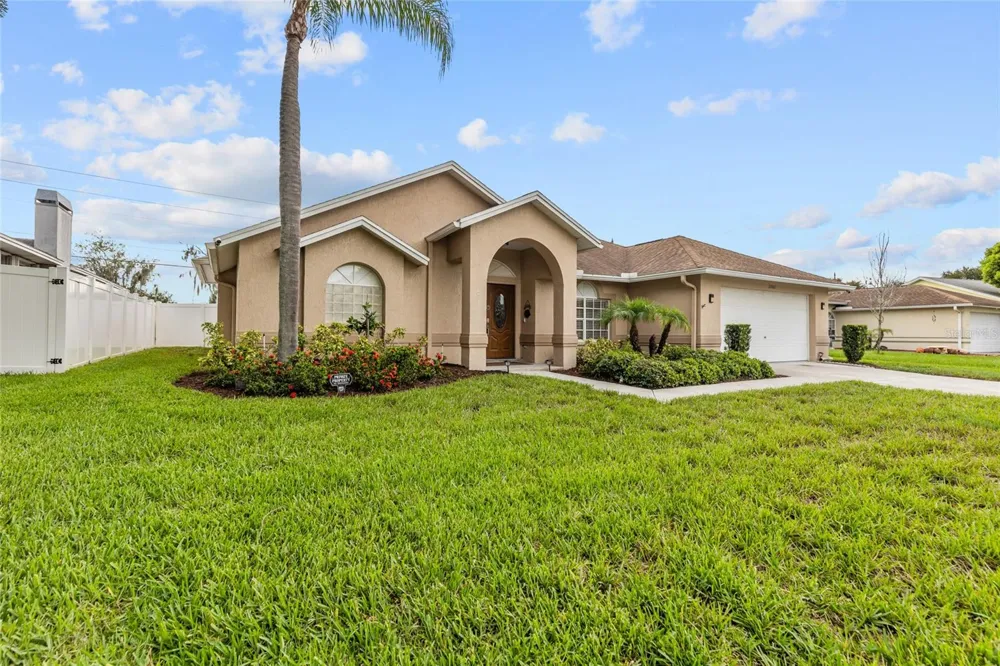 22861 STERLING MANOR LOOP Lutz, FL 33549