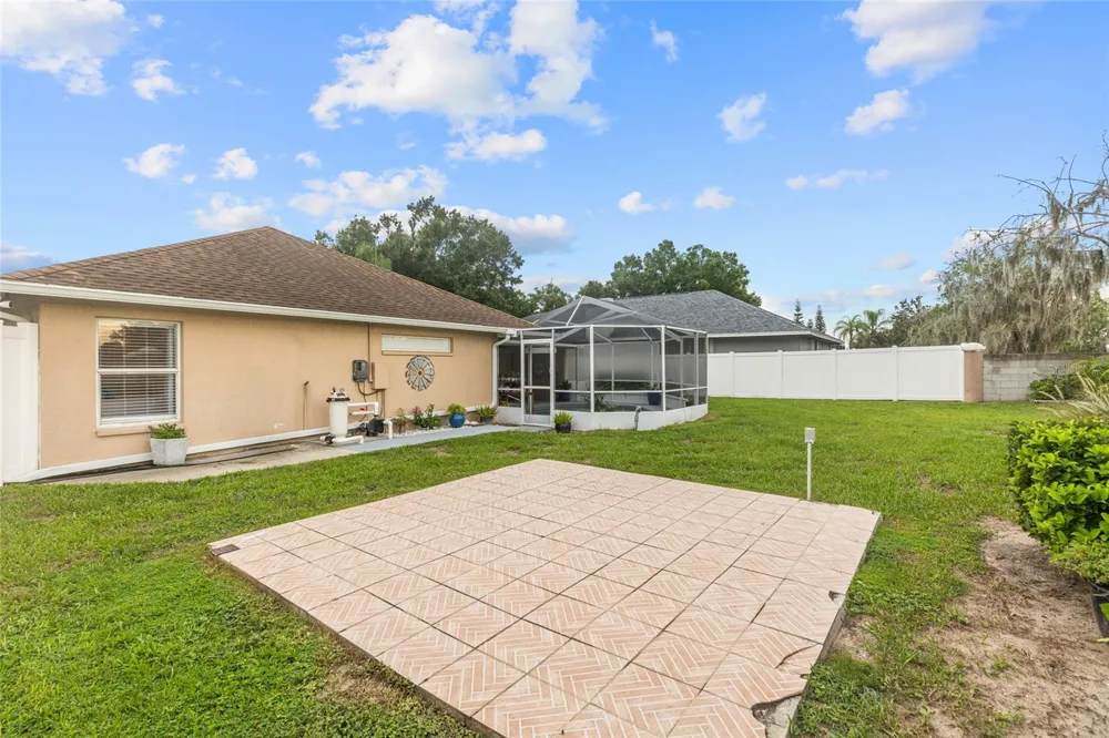 22861 STERLING MANOR LOOP Lutz, FL 33549