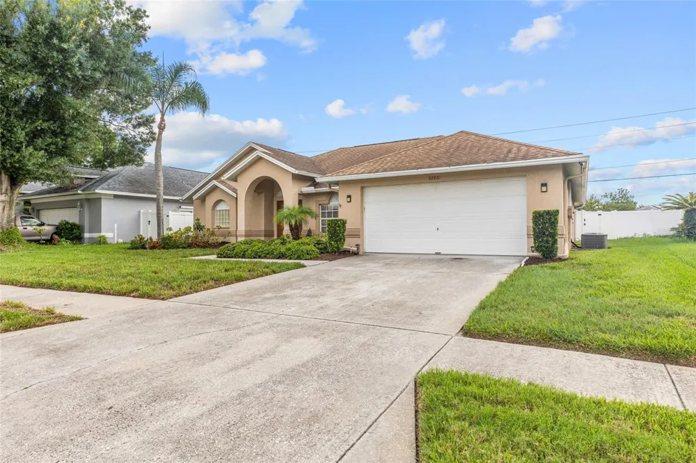 22861 STERLING MANOR LOOP Lutz, FL 33549