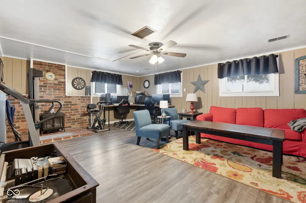 11597 State Road 140 Knightstown, IN 46148