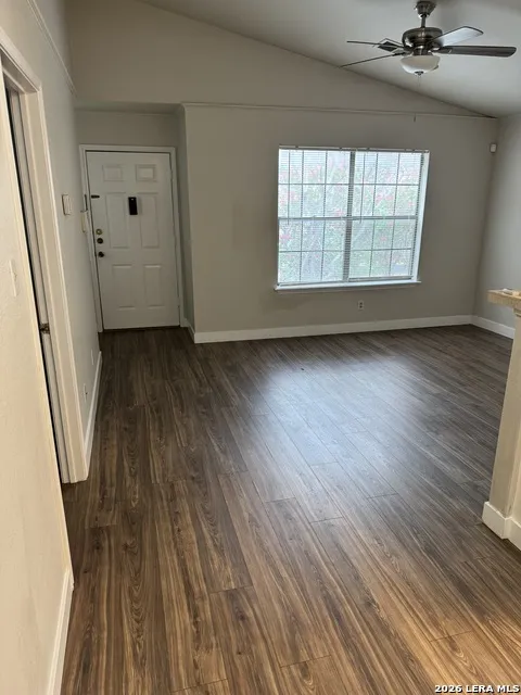 4803 Hamilton Wolfe #702