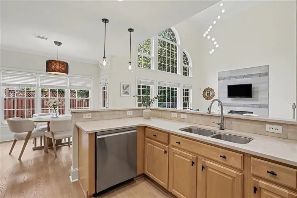 2335 Oakshire Court Decatur, GA 30033