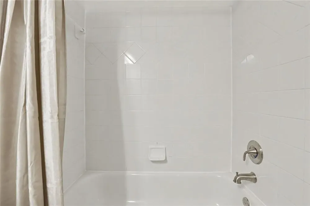 2335 Oakshire Court Decatur, GA 30033