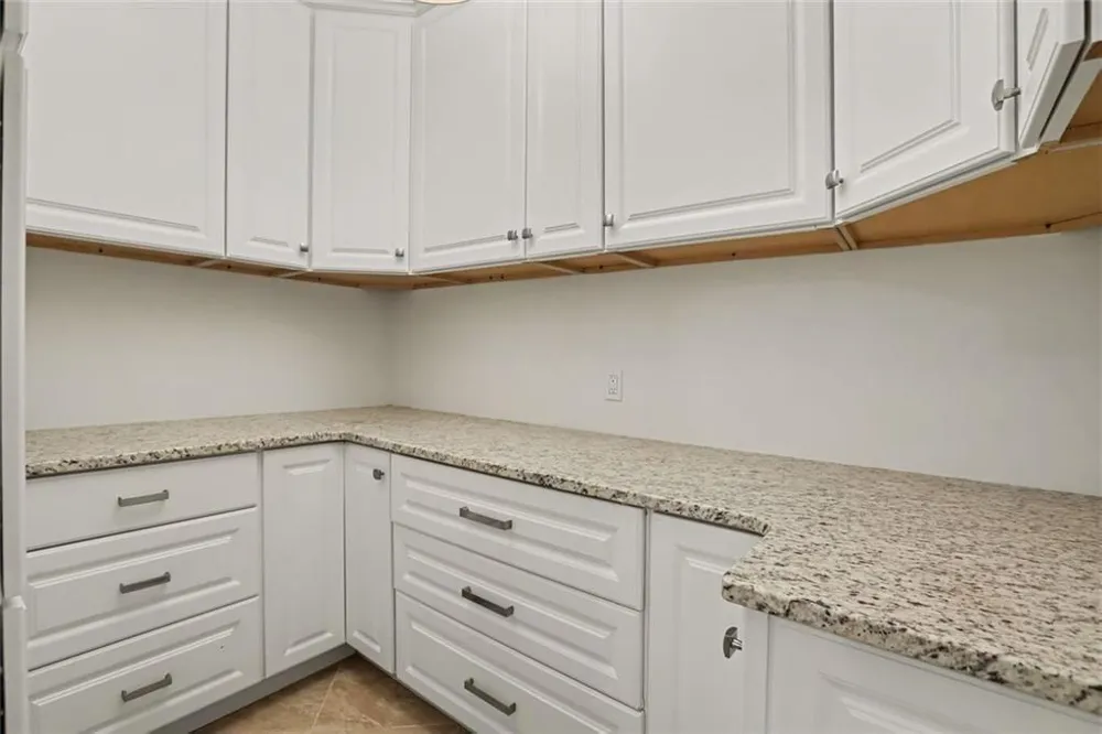 2335 Oakshire Court Decatur, GA 30033