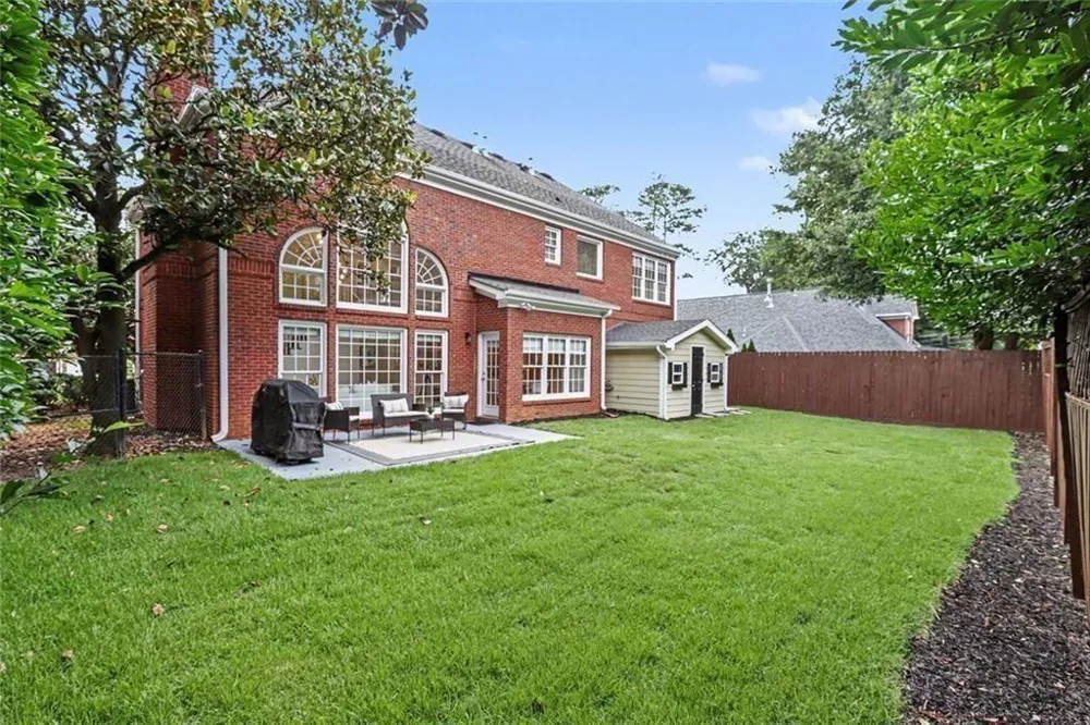 2335 Oakshire Court Decatur, GA 30033