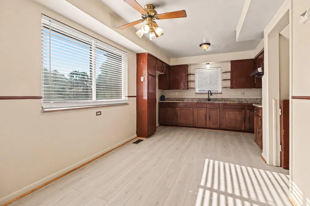 13429 Garfield Street Redford, MI 48239