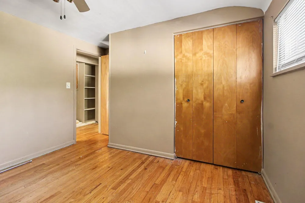 13429 Garfield Street Redford, MI 48239