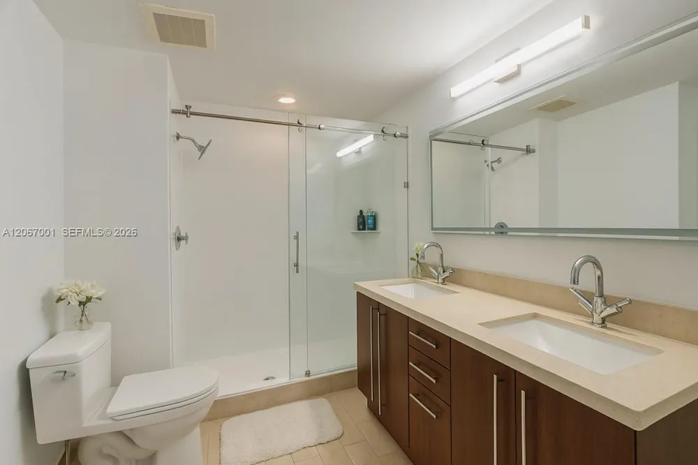 79 SW 12th St #2809-S Miami, FL 33130