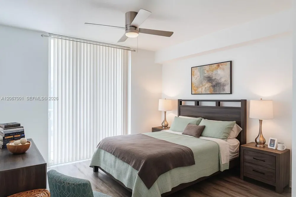 79 SW 12th St #2809-S Miami, FL 33130