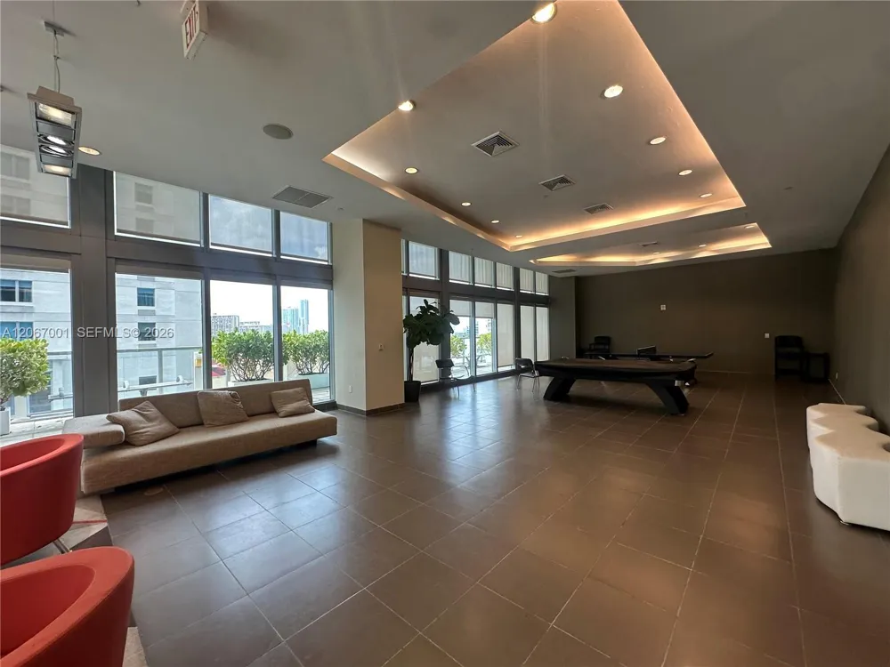 79 SW 12th St #2809-S Miami, FL 33130