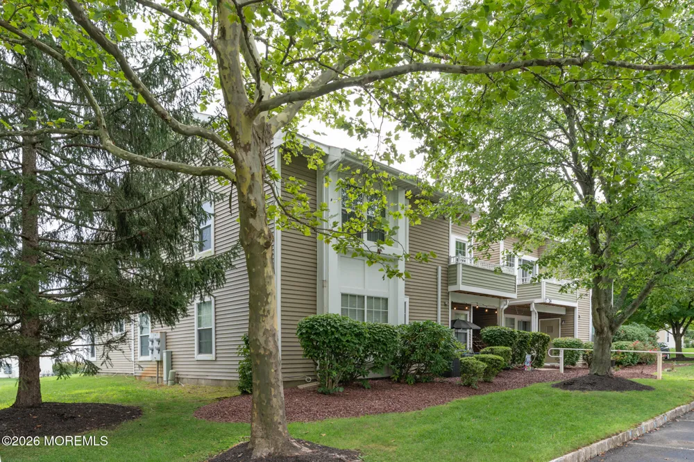 24 Crop Court Tinton Falls, NJ 07753