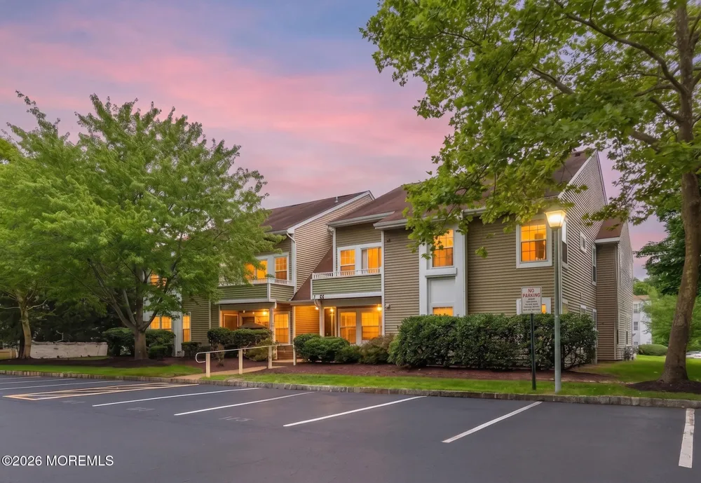 24 Crop Court Tinton Falls, NJ 07753