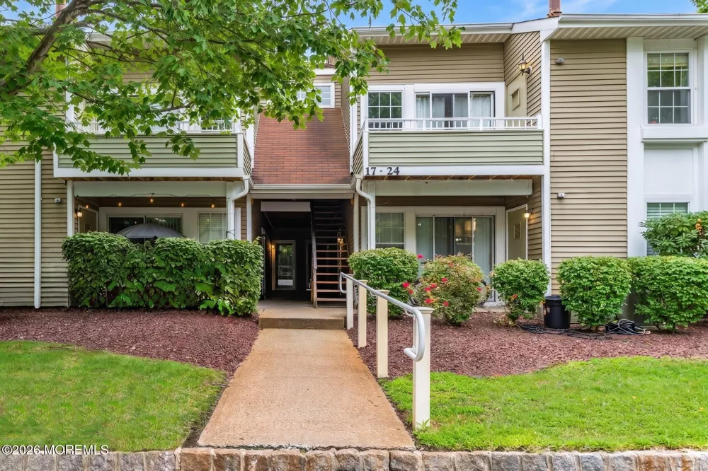 24 Crop Court Tinton Falls, NJ 07753