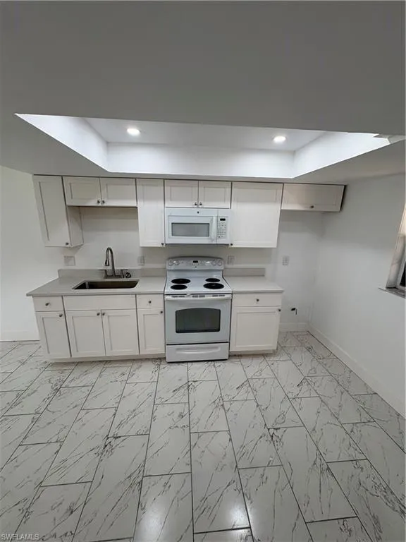 606 Gerald Avenue #112 Lehigh Acres, FL 33936