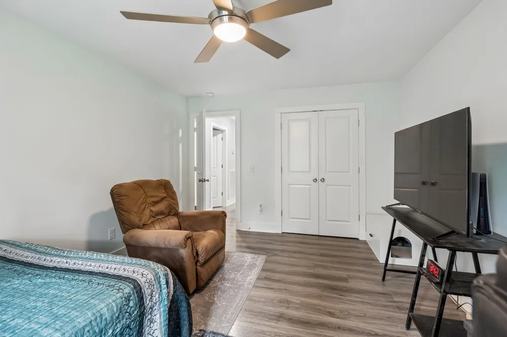 380 Mockingbird Ln Hartsville, TN 37074