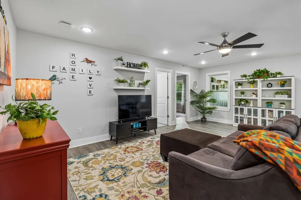 400 Mockingbird Ln Hartsville, TN 37074