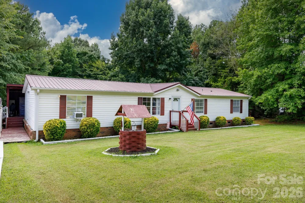 1910 Hardin Strait Road Chester, SC 29706