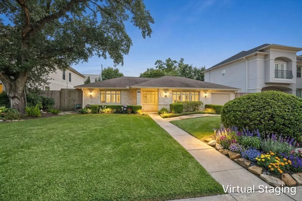 4919 Imperial Street Bellaire, TX 77401