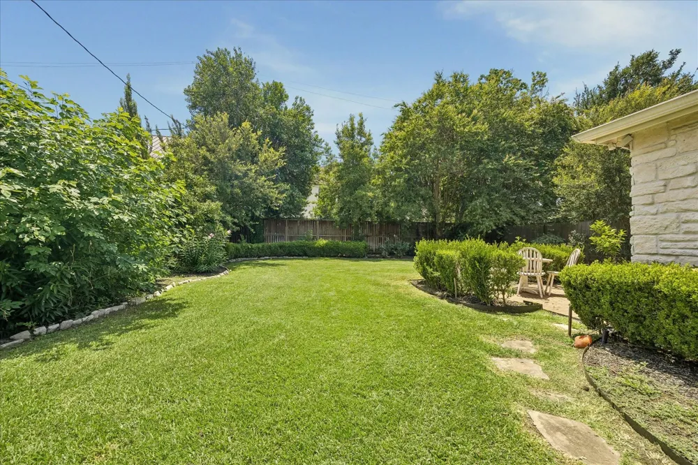 4919 Imperial Street Bellaire, TX 77401