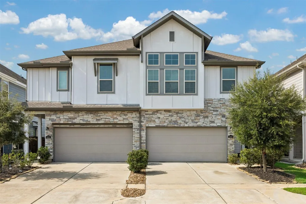 4055 Champlain Way Iowa Colony, TX 77583