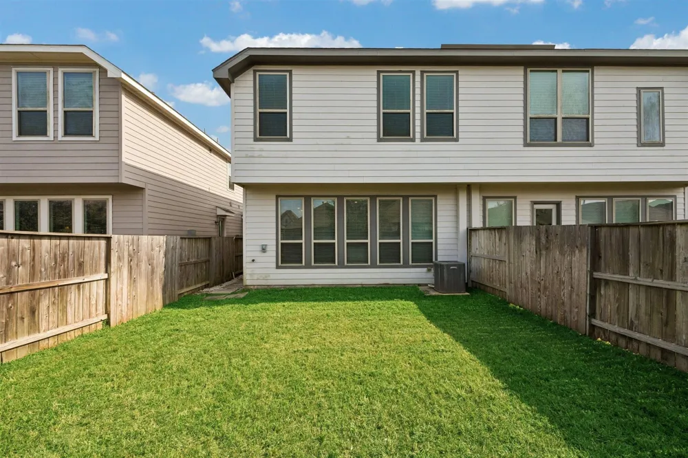 4055 Champlain Way Iowa Colony, TX 77583