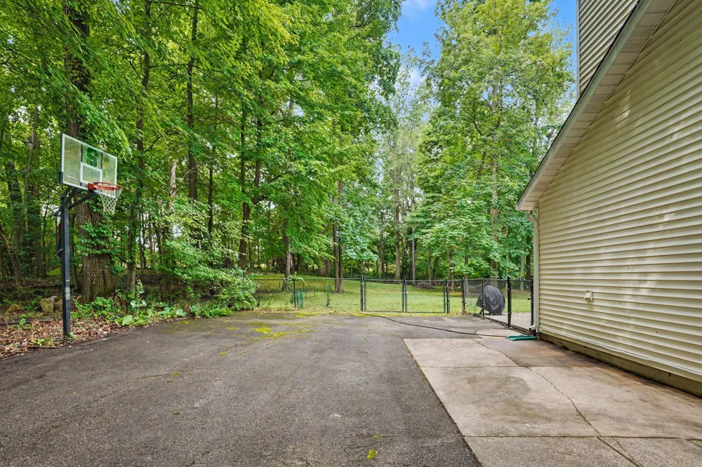 238 Jacaranda Drive Battle Creek, MI 49015