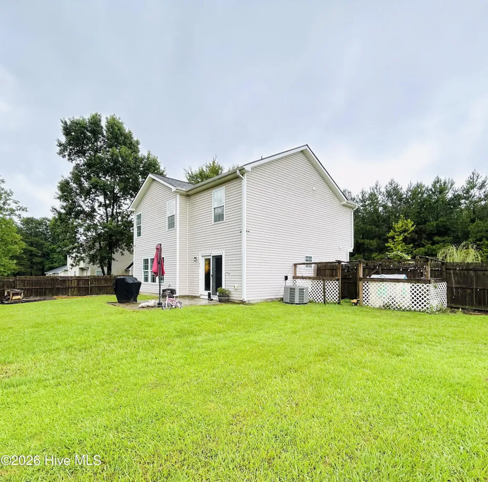 305 Vito Court Richlands, NC 28574
